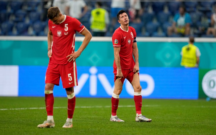 Полските национали се напиха след отпадането от UEFA EURO 2020 (снимки)