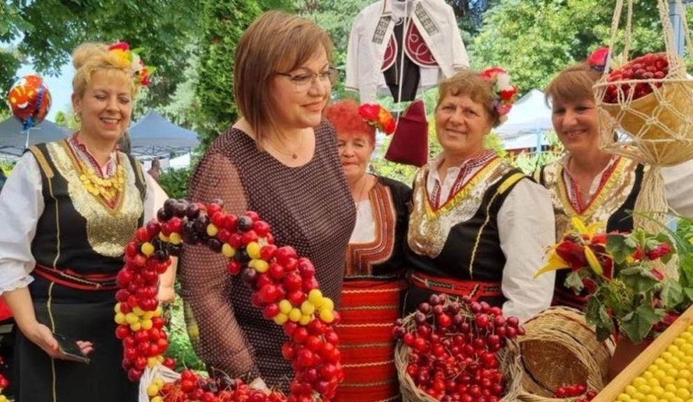 Корнелия Нинова