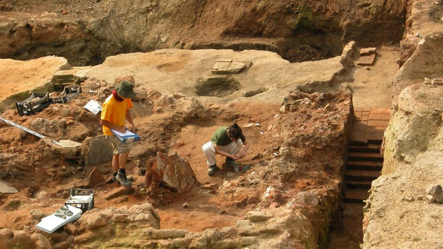 Уникално археологическо откритие край Бургас (СНИМКИ)