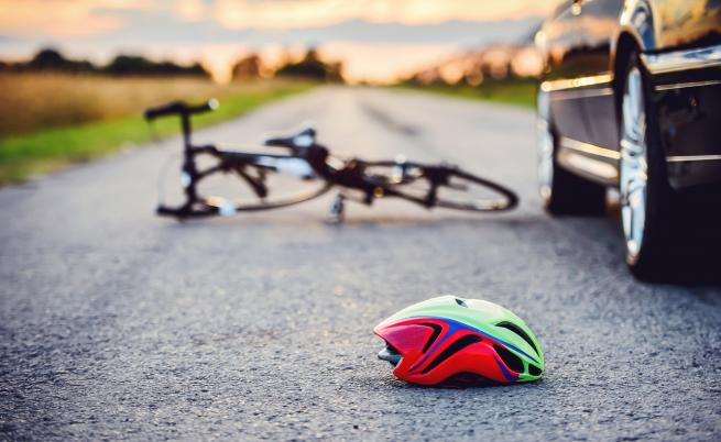 Велосипедист на 17 г. почина, блъснат от пияна шофьорка