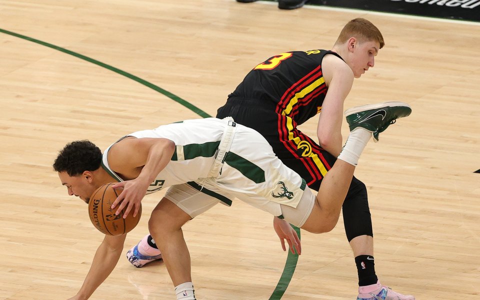 Отборът на Милуоки Бъкс е само на една победа от