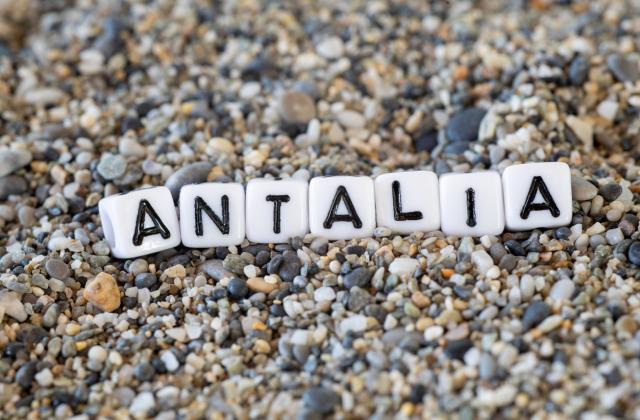 Общо 100 646 чуждестранни пътници са пристигнали в един ден, 12