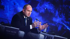 Румен Радев Форум Три морета