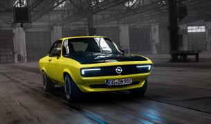 На снимката: Opel Manta GSe ElektroMOD / Като част от т. нар. EV Day на Stellantis, Opel обяви своята стратегия за следващото десетилетие. Най-важната част в нея гласи, че от 2028 г. в Европа ще се продават само електрически модели Opel.