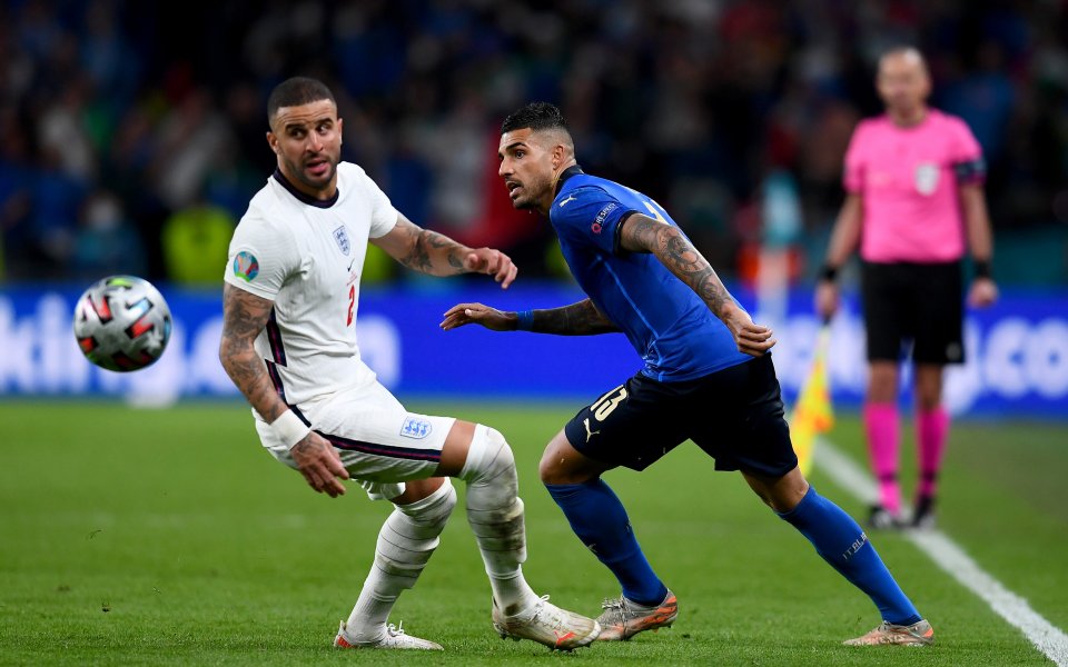 Англия приема Италия в двубой от трета група на Лига
