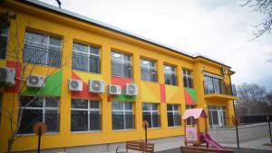 Хванаха деца унищожили изолация на детска градина в Димитровград съобщиха