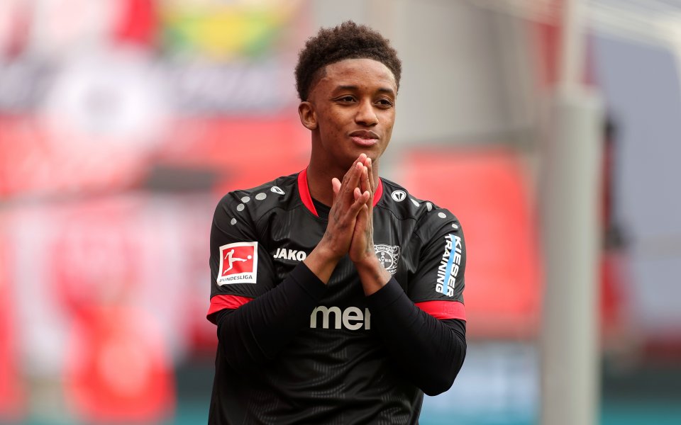Нападателят на Байер Леверкузен Демарай Грей е близо до трансфер