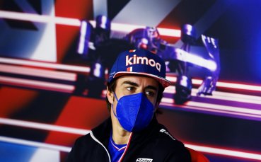 Двукратният световен шампион във Формула 1 Фернандо Алонсо прави всичко