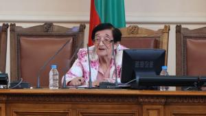 Мика Зайкова