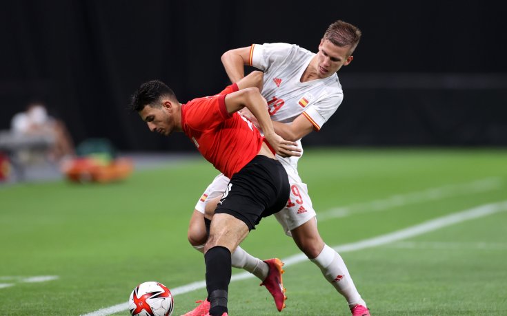 Испания се препъна на старта на Олимпиадата с половината отбор от Евро 2020