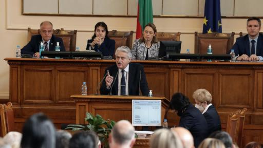  Бойко Р </div>

</article>
<style>
.youtube{
  width:100%;height:500px;
}
@media only screen and (max-width: 600px) {
.youtube {
    height:250px;
  }
}
</style>
<div style=