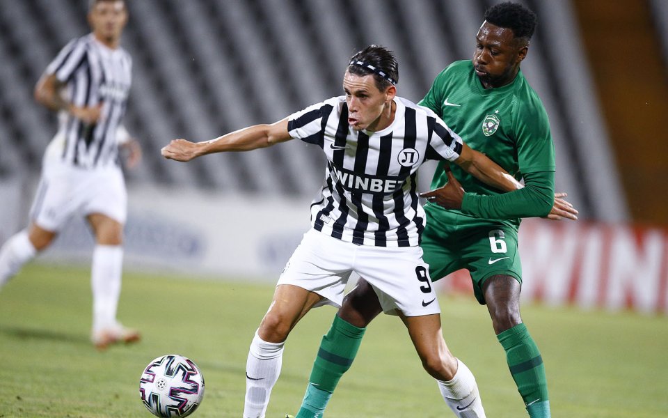 Отборът на Лудогорец приема Локомотив Пловдив в един от най-интересните