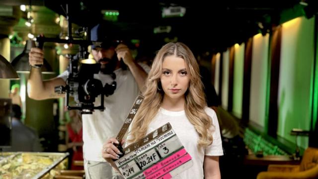 NOVA избра песента на Михаела Маринова „Сериал“ за музикална тема във втори сезон на „Пътят на честта“ (ВИДЕО)