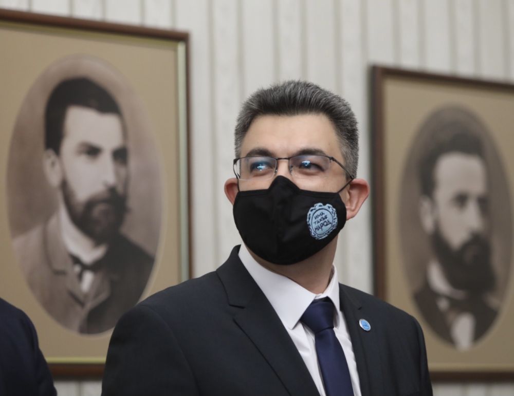 Кандидатът за министър-председател на „Има такъв народ“ прие мандата от президента Румен Радев