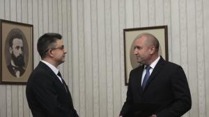 Пламен Николов има такъв народ мандат Румен Радев