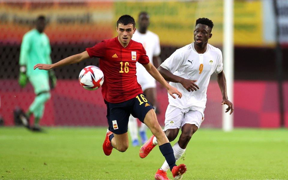 Националните отбори на Испания и Кот д’Ивоар играят при