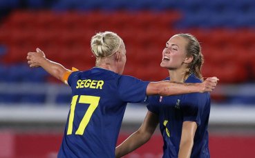 Женският национален отбор на Швеция по футбол ще играе на