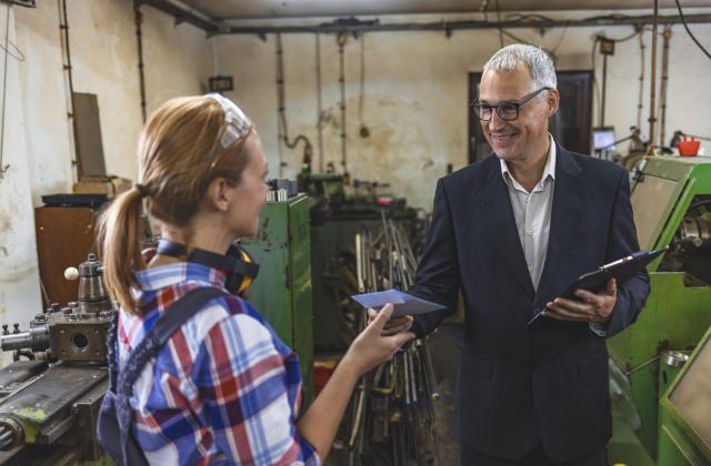 Коледните събития и бонусите, каквито ще бъдат раздавани от под