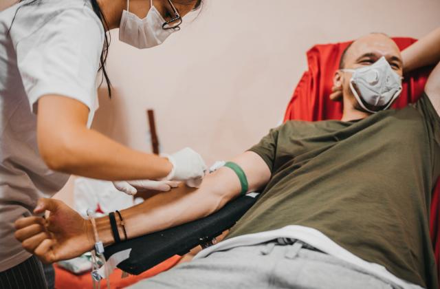 Кръводарител да получава ваучер, чиято сума да е равна на