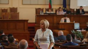 Мая Манолова
