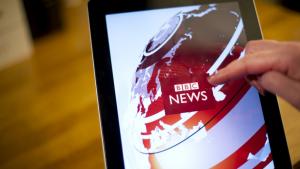 Британската корпорация BBC временно спира работата на всички свои журналисти
