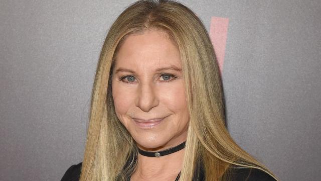 Барбара Стрейзанд обяви за „лоша идея” римейка на филма „Роди се звезда“