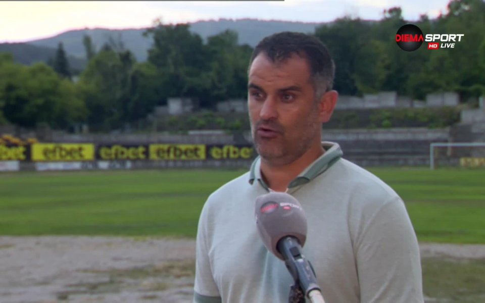 Наставникът на Етър - Веселин Великов, призна, че съжалява, че