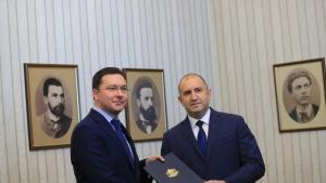 Даниел Митов Румен Радев мандат