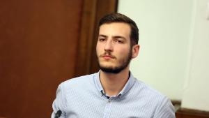 Даниел Павлов бит протестиращ