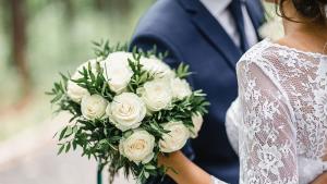 Десет двойки са заявили желание да сключат граждански брак в