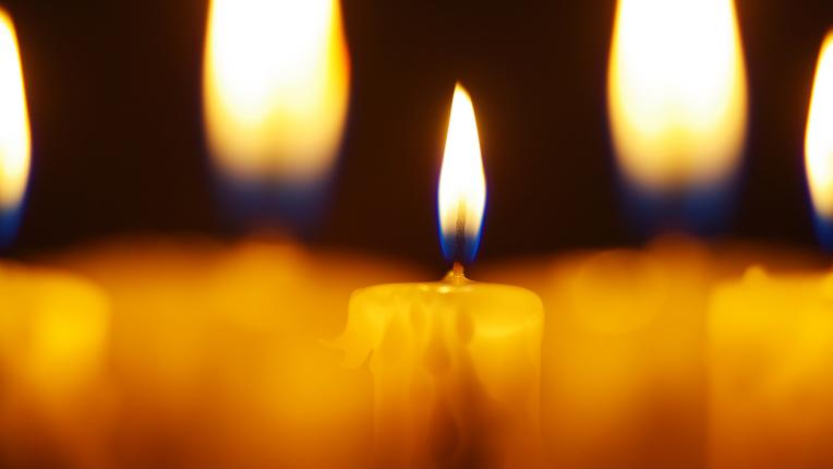  Какво значат другите цветове на свещите 