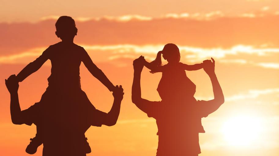 семейство родители деца