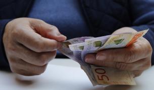 Намаляват българите с пенсии в чужбина