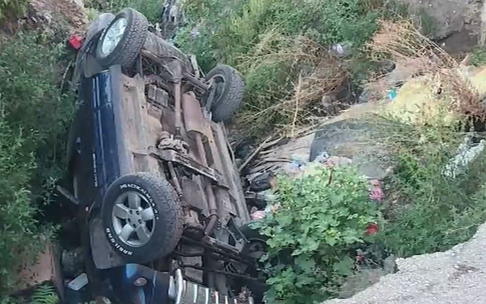 Кола се обърна в пропаст на АМ Струма“,съобщиха от полицията