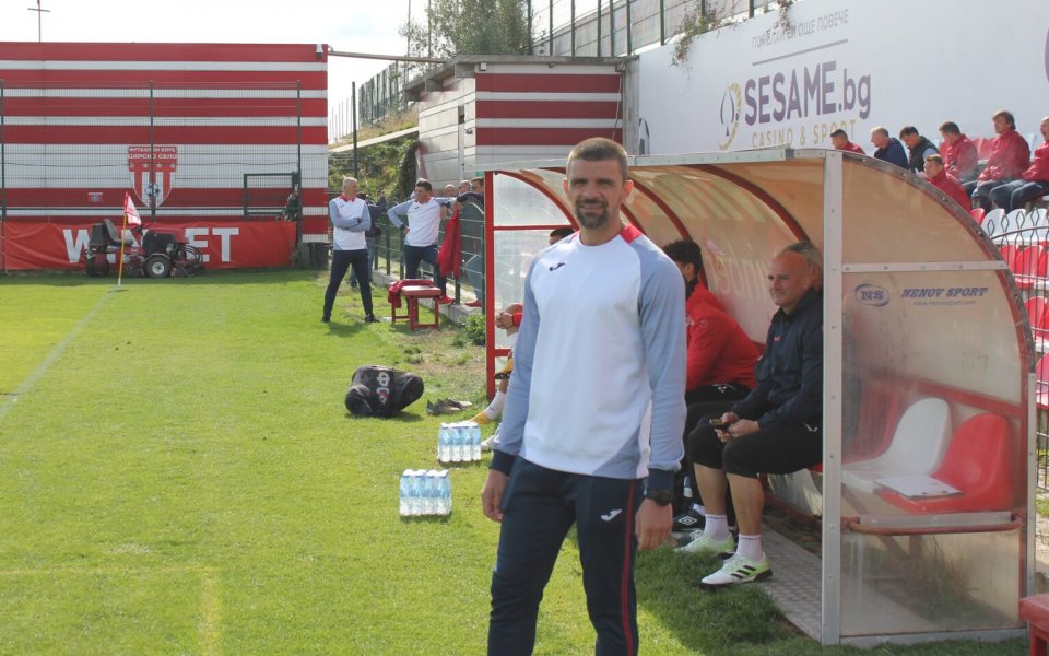 Отборите на Царско село и Миньор Перник изиграха учебна игра,