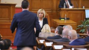 Мая Манолова