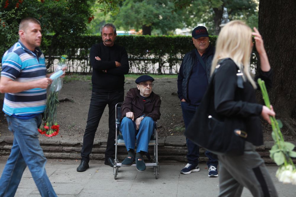 Близки и приятели си взеха последно сбогом с Борислав Дионисиев, който почина на 6 септември 