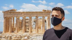 Гръцките здравни експерти може да върнат правилото за носене на
