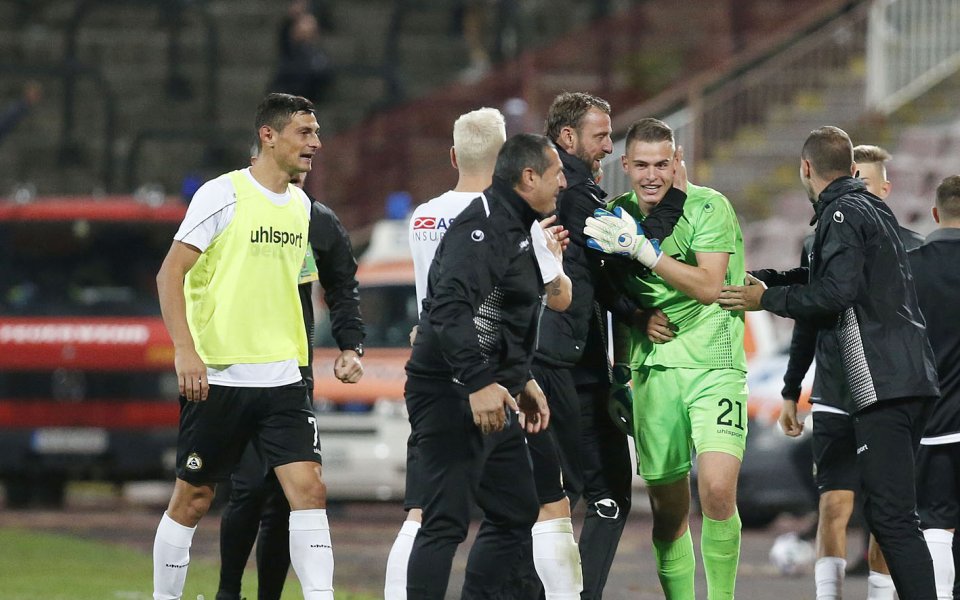 В червената страница "Северъ" във "Фейсбук" се появи любопитна публикация