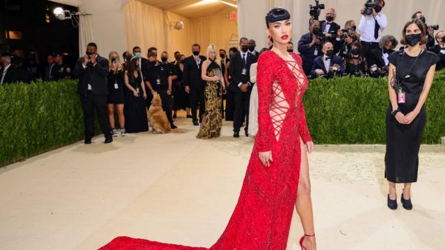Провокациите на Met Gala: Най-смелите и разголени тоалети на червения килим (СНИМКИ)