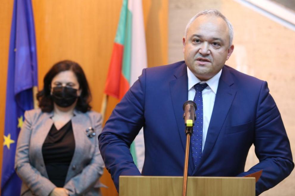 Министър Иван Демерджиев проведе среща в сградата на Областна управа