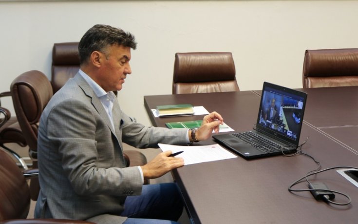 Борислав Михайлов взе участие в среща на върха на УЕФА