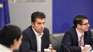 Кирил Петков отчет служебно правителство