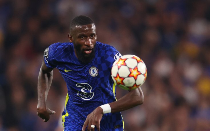 Тотнъм готов да отмъкне защитник от Челси