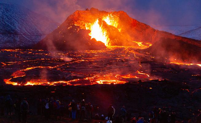 Вулканично изригване в Исландия стана най-продължителното от 50 години