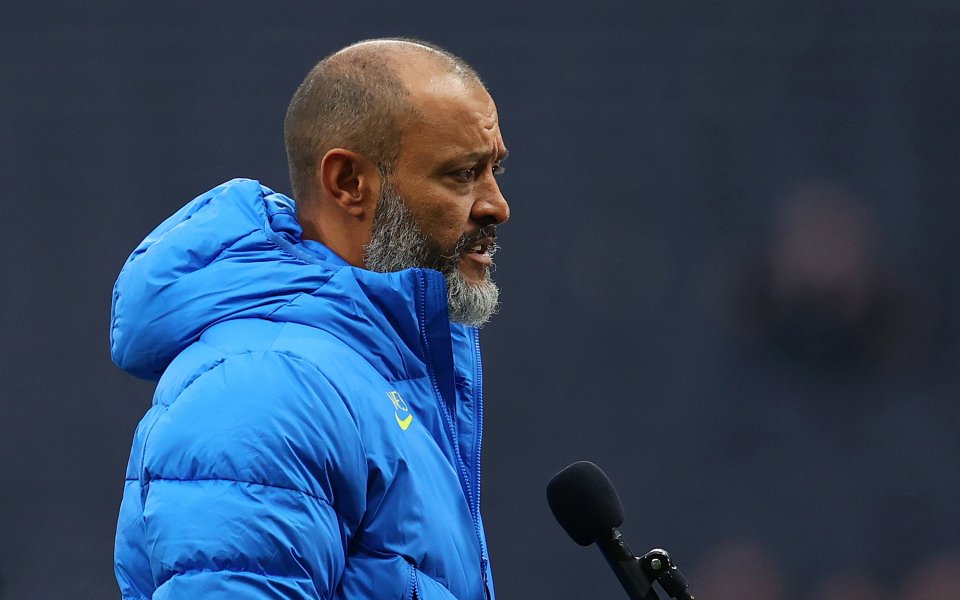 Мениджърът на Тотнъм Нуно Еспирито Санто прие привидно спокойно загубата