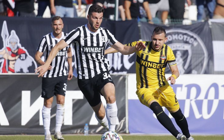 Неделев: Изкълчих глезена, дано не е сериозно