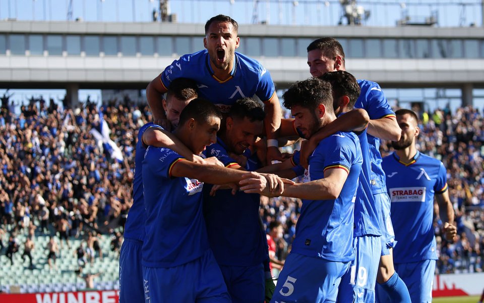 Младостта не е порок, но това не важи в най-популярната