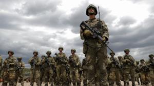 Силите на НАТО КейФОР са увеличили присъствието си на граничните