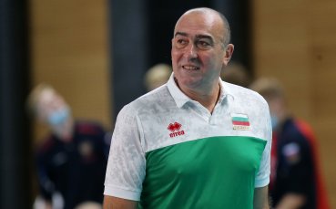 Старши треньорът на България Найден Найденов говори след загубата от